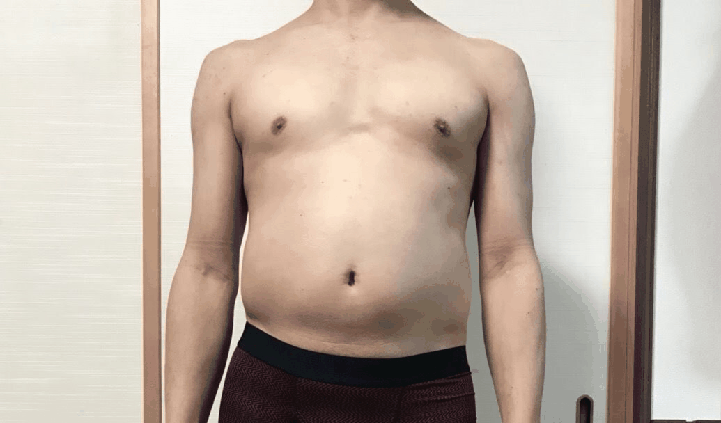 シックスチェンジ着用前のお腹の写真