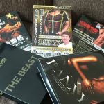 加圧シャツを着て筋トレの管理人イメージ